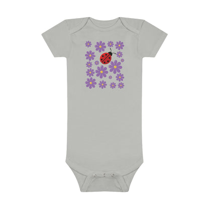 Ladybug Baby Bodysuit! Introducing the cutest addition to your baby’s wardrobe. With its adorable ladybug pattern, this bodysuit is a bundle of joy that brings the garden’s whimsy right to your little one’s cuddles. Baby Short Sleeve Onesie®